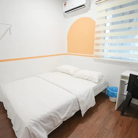 Aimelia Guest House By G Traveler Petaling Jaya Exterior photo