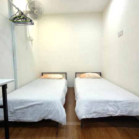 Aimelia Guest House By G Traveler Petaling Jaya Exterior photo